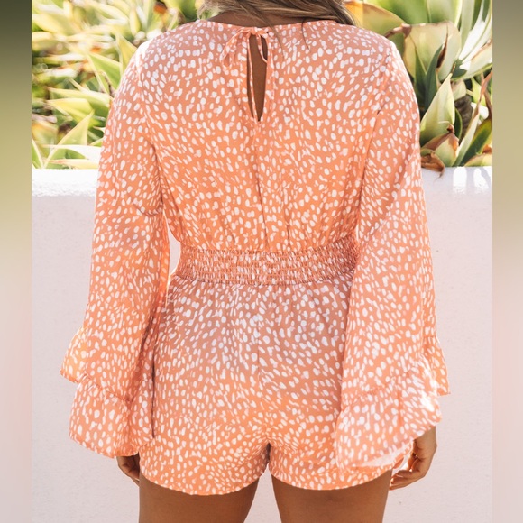 Printed Flare Sleeve Surplice Romper - Picture 4 of 4
